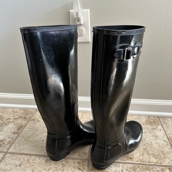 Hunter Women's Original Tall Gloss Black Rain Boots - Size 8 - Picture 7 of 13